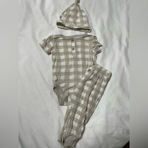 Plaid Kids Matching Set in Beige and White